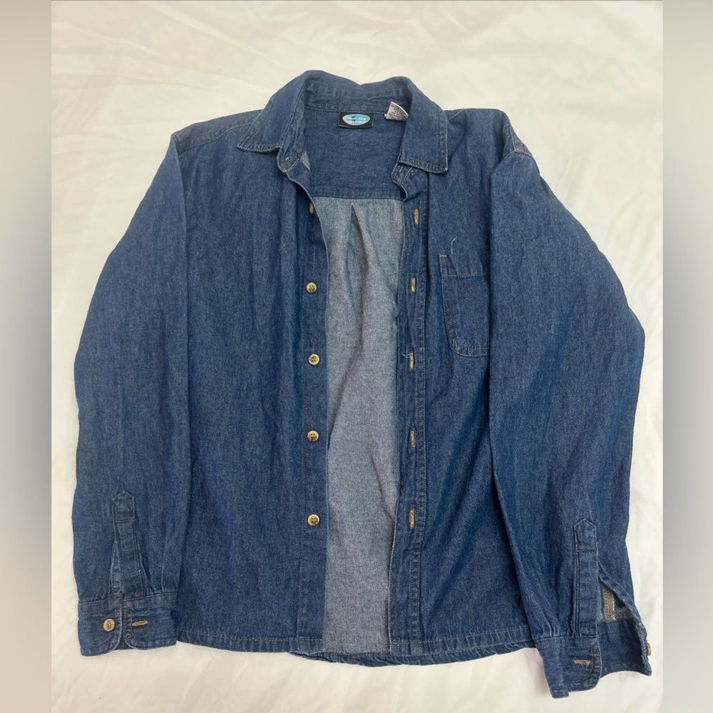 Blue Sky Medium  7/8 Button Down Long Sleeve Shirt BLUE DENIM PREOWNED.